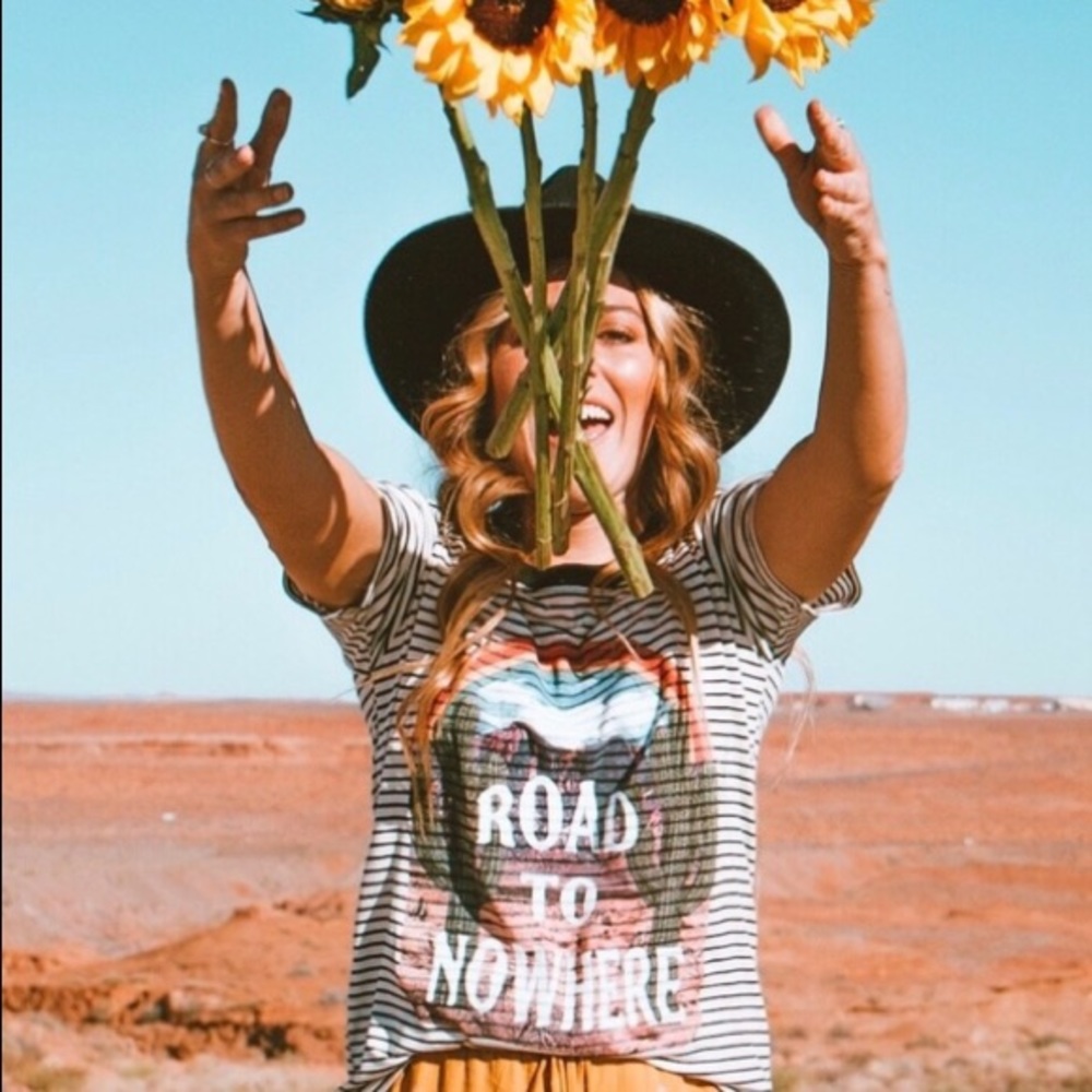 Road to Nowhere Striped Oversized Graphic Tee S